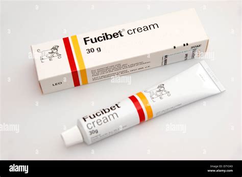 Topical cream immagini e fotografie stock ad alta risoluzione - Alamy