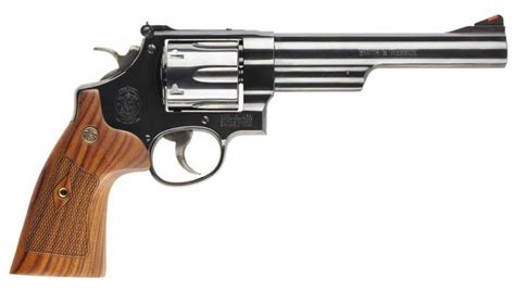 Complete Guide to Smith and Wesson Revolvers – Liberty Safe