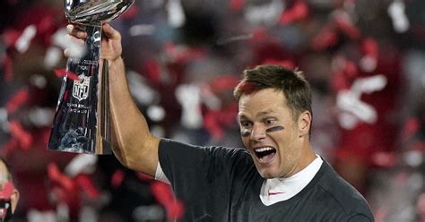 NFL: Tom Brady wins 5th Super Bowl MVP award with vintage performance ...