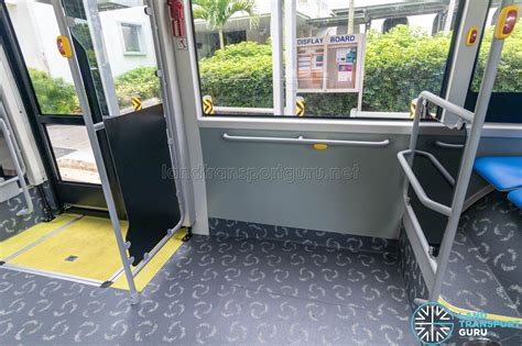 ComfortDelGro Bus – Zhongtong N12 – Standee area | Land Transport Guru