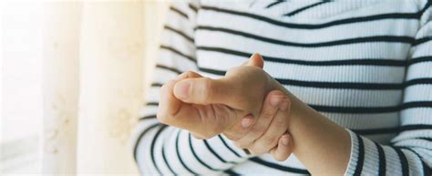 5 Ways To Prevent Wrist Injuries | Henry Ford Health - Detroit, MI