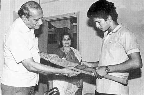 Sachin Tendulkar with Parents School Days Quotes, Kapil Dev, Childhood ...