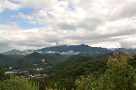 Fall Colors in Gatlinburg (pictures, books, pics) - Tennessee (TN ...