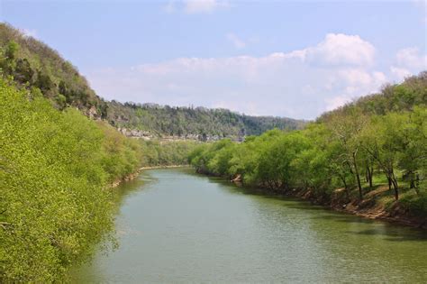 Blue-Eyed Kentucky: April on the Kentucky River