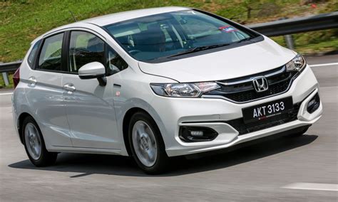 First drive of new Honda Jazz hybrid | CarSifu