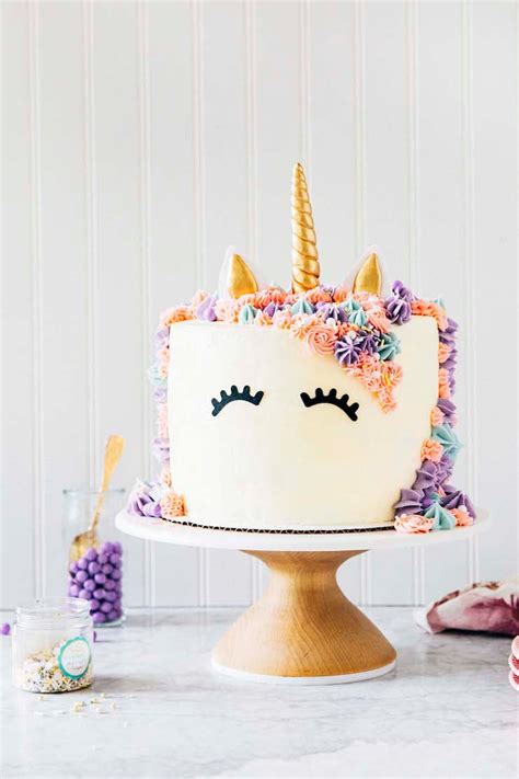 Rainbow Unicorn Cake Square : In this feature length yeners cake tip, i ...