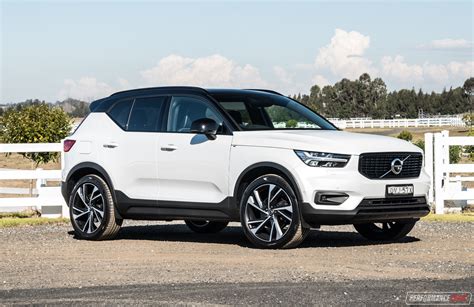 Volvo Xc40 R Design - De Autos Gallerie