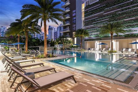 blu27 | Edgewater Luxury Apartments in Miami, Florida