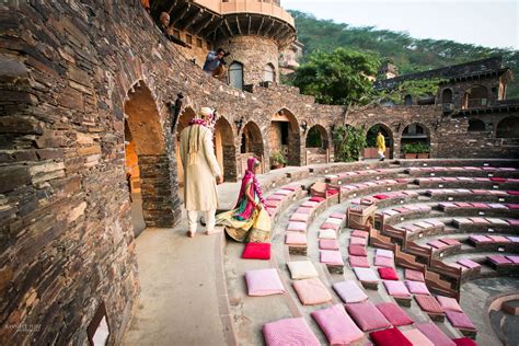 Hosting A Wedding At Neemrana Fort The Budget Facilities Feel