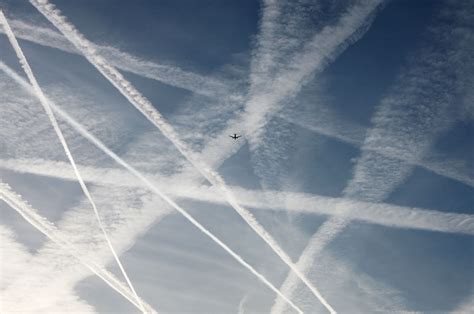 Chemtrails Versus Contrails