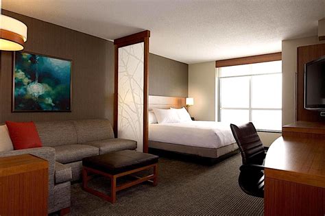 The Top Hotels Near Dallas Airport to Bookend Your Trip