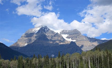 10 of the best mountain views in Canada - Cottage Life