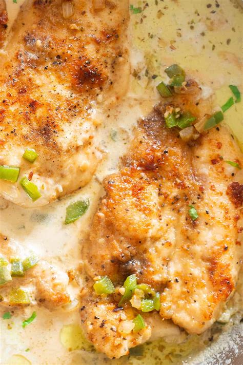 Pollo Con Crema: Mexican Creamy Chicken