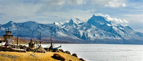 Lake Manasarovar - The Holiest Lake in Tibet