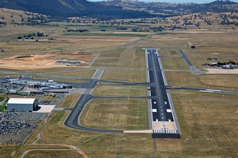 Why Do Some Airports Have Unusually Long Runways? » ScienceABC