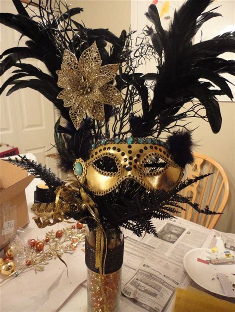 Pin by Laura Ochoa on Blountiful Ideas | Masquerade party decorations ...