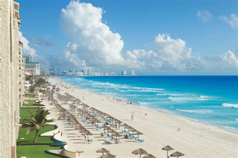 Cancun Vacation Package with Airfare | Liberty Travel