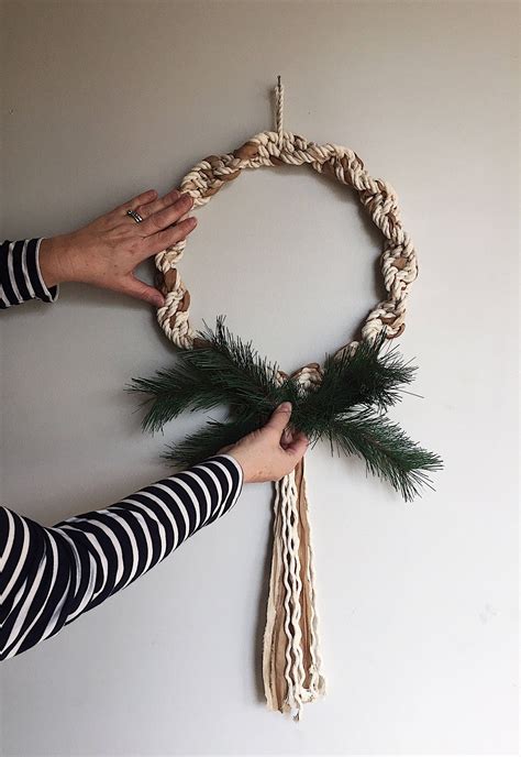 Gift for women - Macrame christmas wreath by MesDixDoigtsBoutique on ...