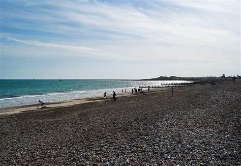 Littlehampton Beach - Where To Go With Kids - West Sussex