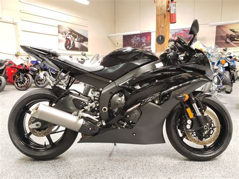 2012 Yamaha R6 Raven - 4000 Miles | AK Motors