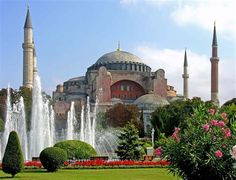 10 Must Visit Places In Istanbul - AsViral