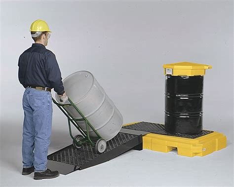 ULTRATECH Drum Spill Containment Pallet: For 2 Drums, 66 gal Spill ...