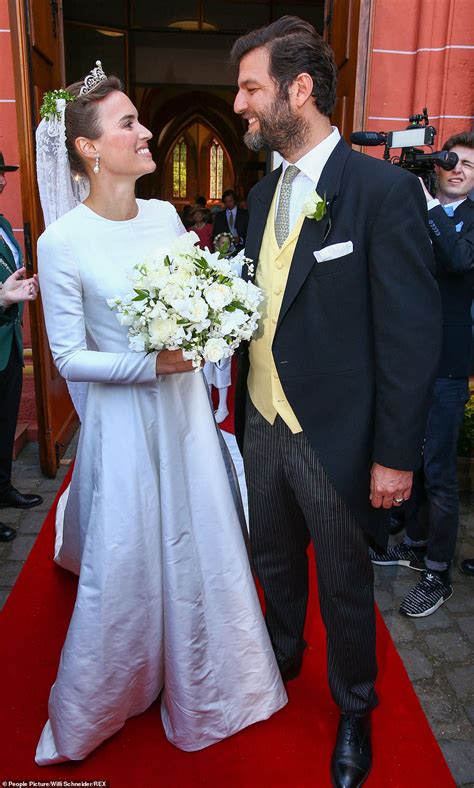 German Prince weds his American model girlfriend in a fairytale wedding ...