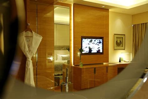 TAJ CITY CENTRE GURUGRAM (Gurugram (Gurgaon)) - Hotel Reviews, Photos ...