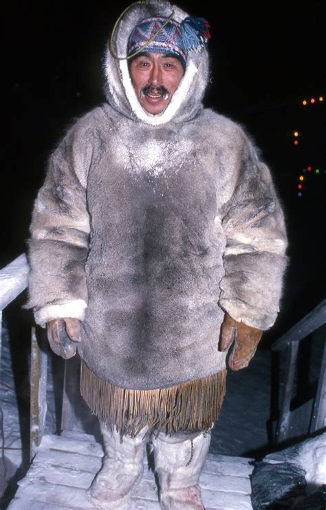 III.1: INUIT CLOTHING/SHELTER 1. Winter Clothing ~ People of the Arctic ...