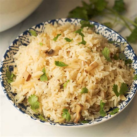 Easy Rice Cooker Rice Pilaf - A Peachy Plate