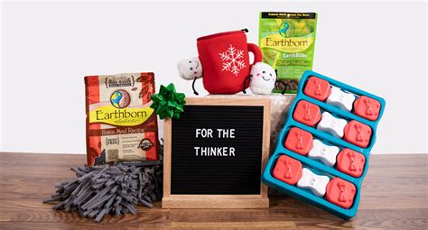 Christmas Gifts for Pet Lovers | Earthborn Holistic Pet Food