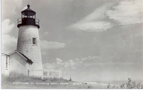 Pemaquid Point Light postcards - NEW ENGLAND LIGHTHOUSES: A VIRTUAL GUIDE