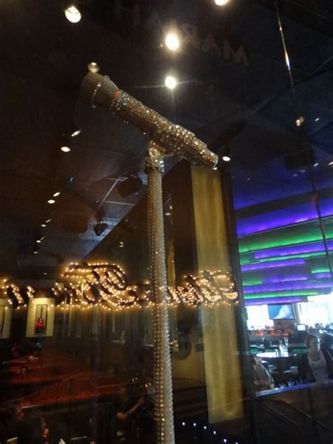 Visit & Tour of Hard Rock Cafe Las Vegas (Memorabilia Pictorial)