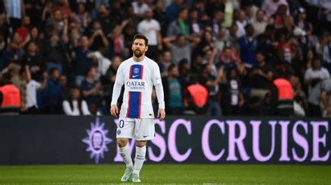 French Media Reveals Latest on Messi Extending Stay at PSG Past 2023