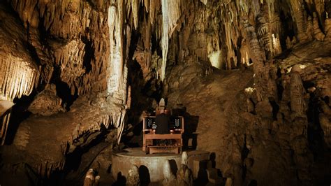 The Great Stalacpipe Organ deep in Luray Caverns | The Kid Should See This