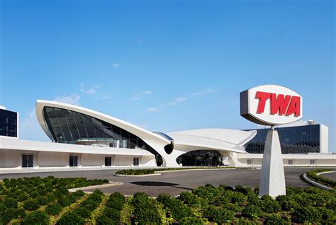 Inside the new TWA Hotel that overlooks the JFK runway | The ...