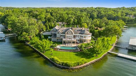 $13 Million mansion overlooking the Lake of the Ozarks is one of ...