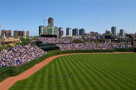 Wrigley Field, Chicago, Illinois - oggsync.com