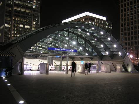 Canary Wharf Station at Night | Istvan | Flickr