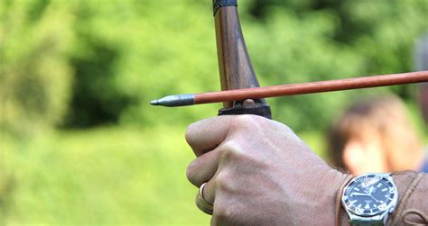 Choosing The Right Type Of Arrow Tips - Archery for Beginners