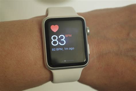 Apple Watch’s Heart Rate App Is Actually Saving Lives | PURSUIT