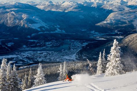 Revelstoke Lift Tickets – Ski Pass Deals – British Columbia