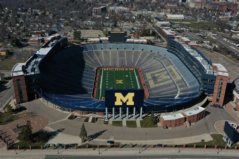 'Big' opportunity: Dow, Midland to play at Michigan Stadium