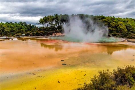 Which Rotorua Geothermal Park to Visit