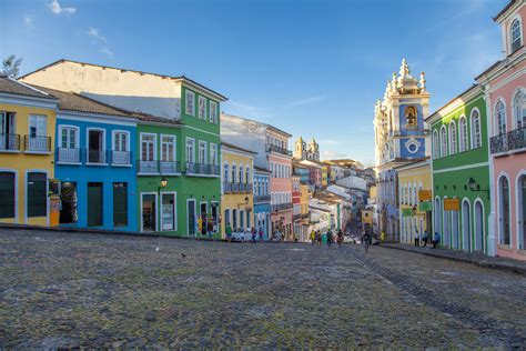 O Centro Histórico de Salvador preserva o multiculturalismo brasileiro