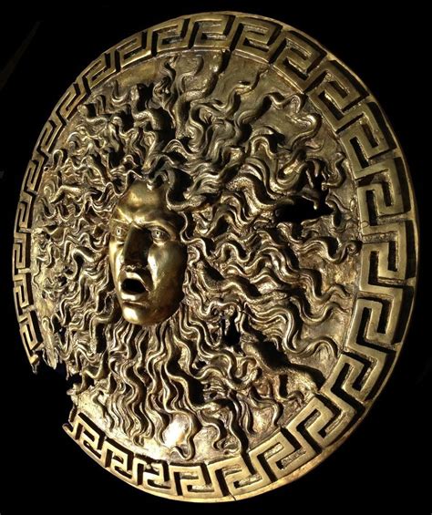 Shield of Alexander (Large Bronze Medusa) Medusa Kunst, Medusa Gorgon ...