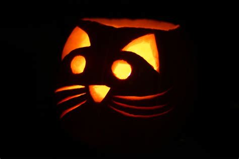 Cute Cat Pumpkin Carving