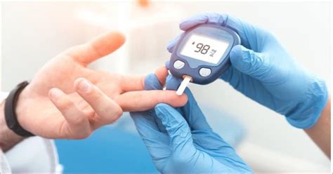 Top 5 Best Glucometers To Buy Online in India: 2021 Reviews