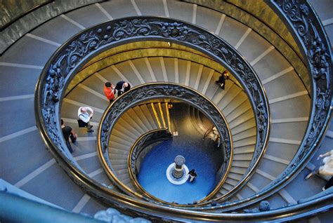 Vatican Staircase | Escaleras espirales, Escaleras, Roma