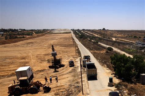 Hamas building buffer zone along Gaza-Egypt border - UPI.com